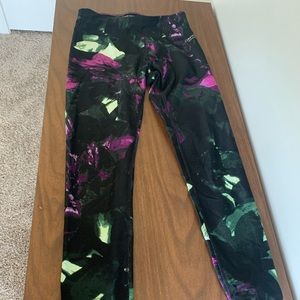 Never worn Calvin Klein workout leggings